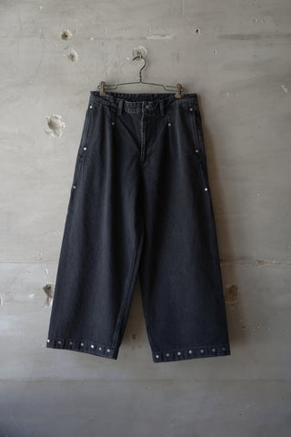 RIVETED WIDE CROPPED DENIM TROUSERS